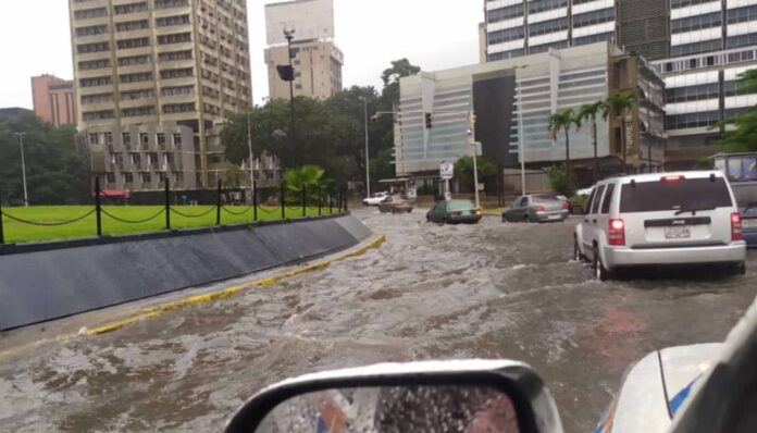 fuertes lluvias
