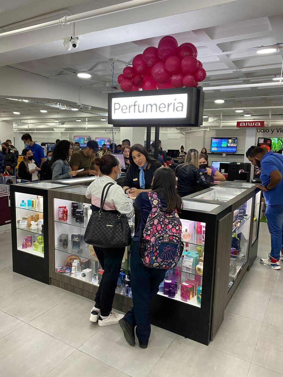 NTS Store y Multimax Mérida